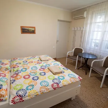 Art Maganszallashely Debrecen Extérieur photo